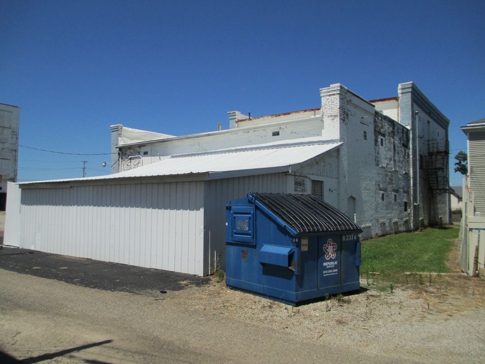Mount Vernon Hardware and Storage: 310 - 400 Vine Street, Mount Vernon, OH 43050